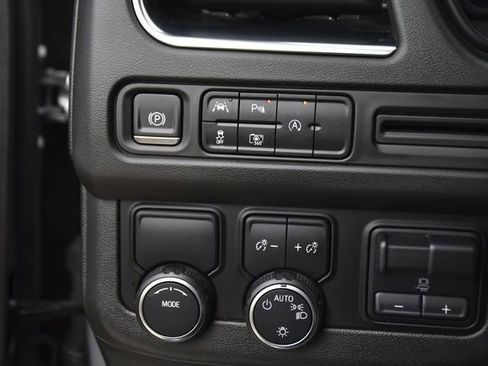 Used 2023 Chevrolet Tahoe RST w/ Luxury Package image 20