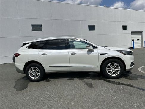 Used 2018 Buick Enclave Essence w/ Trailering Package image 6