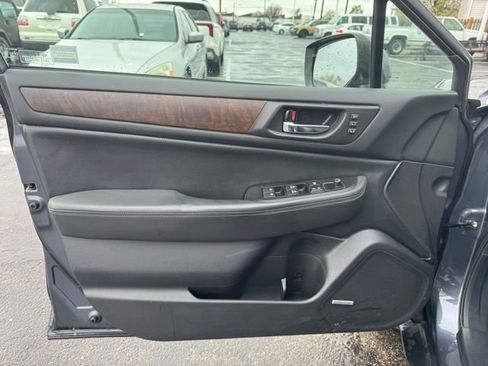 Used 2015 Subaru Outback 2.5i Limited image 13