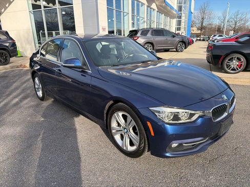 Used 2017 BMW 330i xDrive Sedan w/ Premium Package image 22
