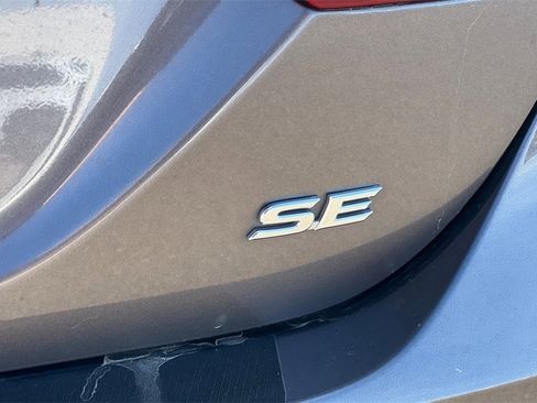Used 2022 Toyota Camry SE image 26