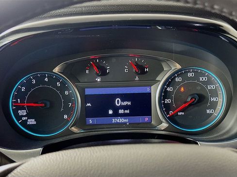 Used 2022 Chevrolet Traverse LT image 5