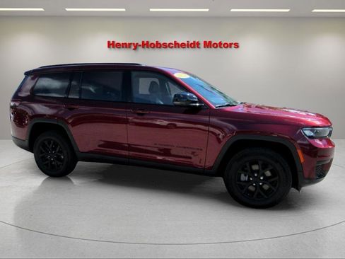 Used 2024 Jeep Grand Cherokee L Altitude image 9