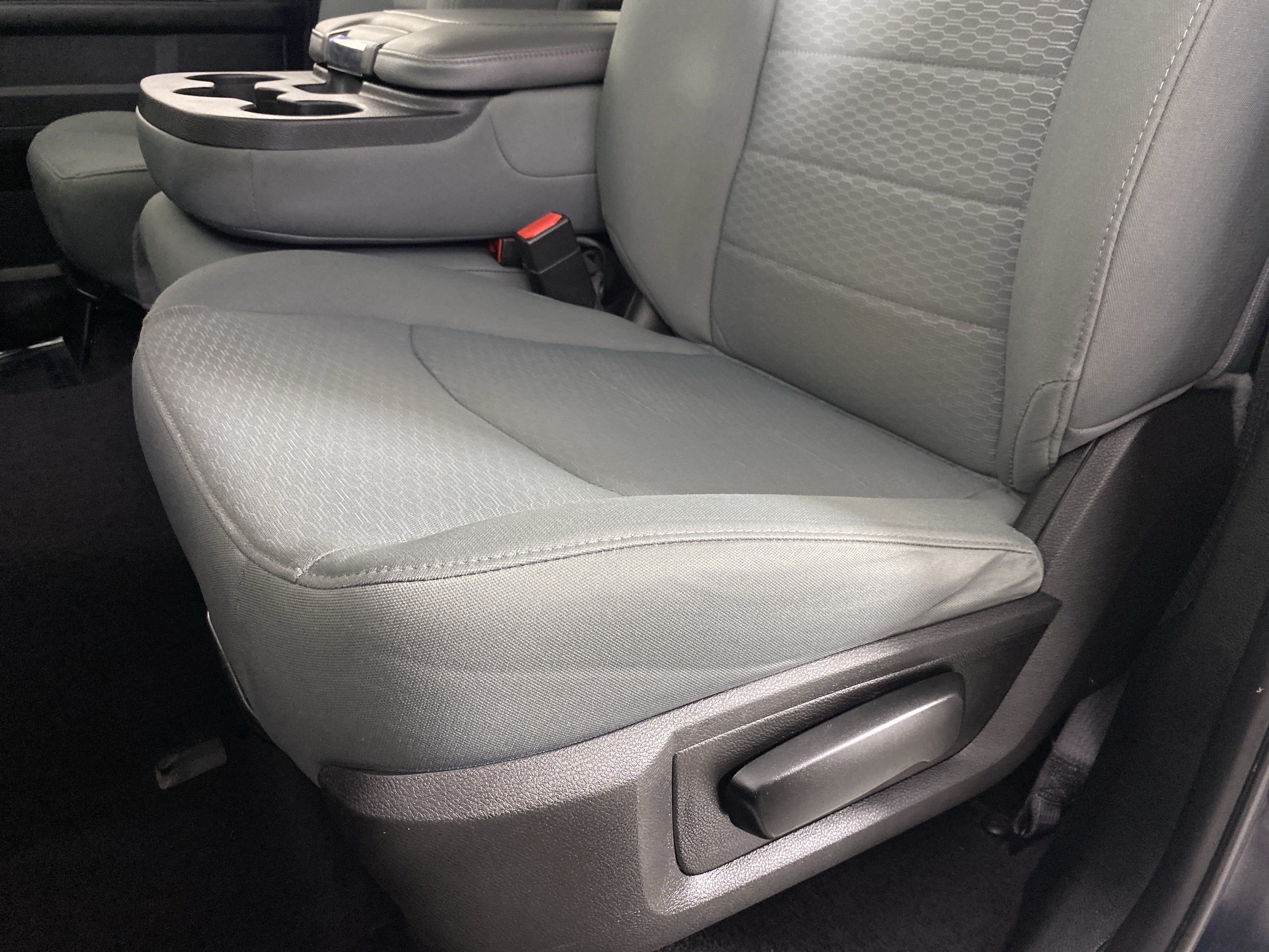 Used 2019 RAM 1500 Express w/ Express Value Package AWD/4WD image 14