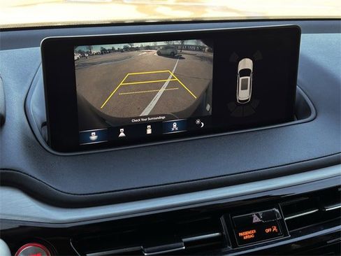 Certified 2024 Acura MDX FWD w/ Technology Package image 18