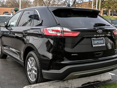 Certified 2024 Ford Edge SEL w/ Convenience Package AWD/4WD image 8