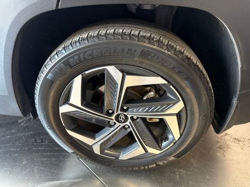 Used 2024 Hyundai Tucson Limited AWD/4WD image 10