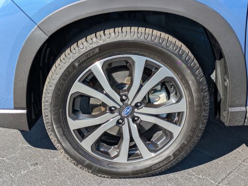 Used 2021 Subaru Forester Limited w/ Popular Package #3 image 10