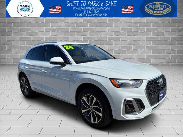 Used 2024 Audi Q5 2.0T Premium Plus w/ Premium Plus Package AWD/4WD image 1