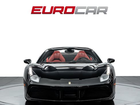 Used 2018 Ferrari 488 Spider RWD image 10