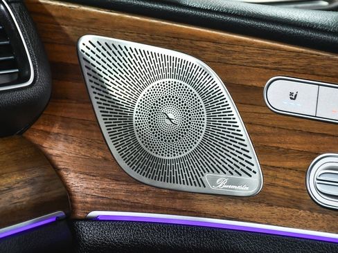 Used 2025 Mercedes-Benz GLS 450 4MATIC image 32