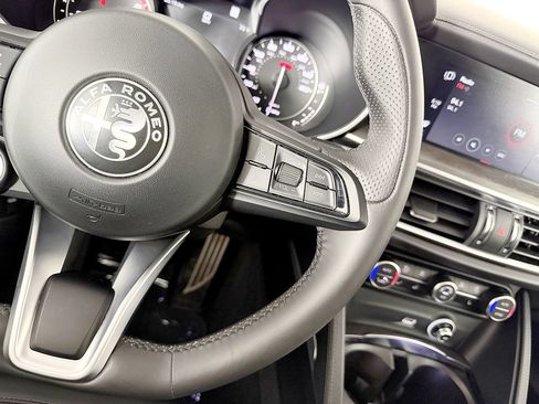 Used 2022 Alfa Romeo Stelvio Ti AWD/4WD image 62