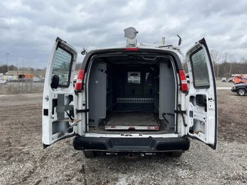 Used 2015 Chevrolet Express 2500 RWD image 7