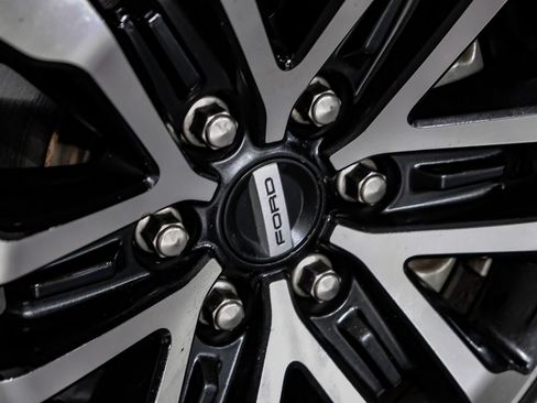 Used 2018 Ford F150 Raptor w/ Equipment Group 802A Luxury AWD/4WD image 56