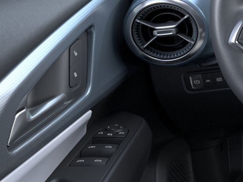 New 2025 Chevrolet Equinox EV LT image 46