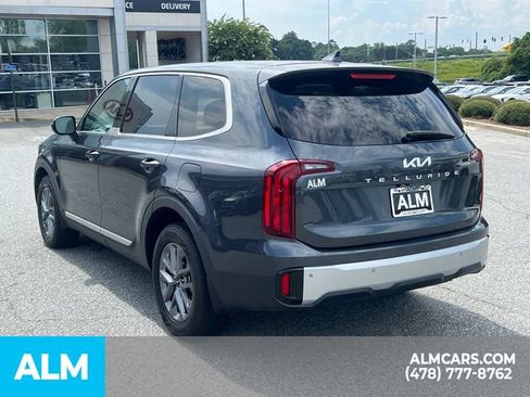 Used 2024 Kia Telluride LX FWD image 8