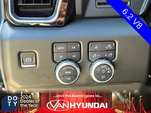 Used 2022 GMC Sierra 1500 Denali AWD/4WD image 26
