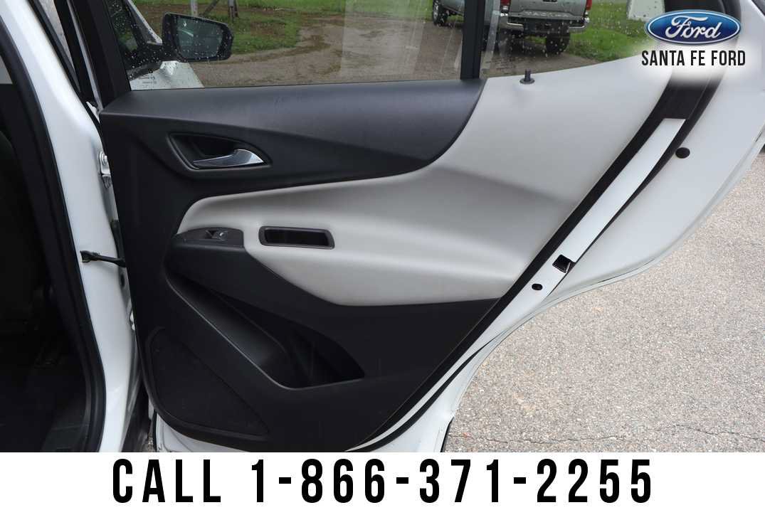 Used 2020 Chevrolet Equinox LS w/ LS Convenience Package FWD image 19