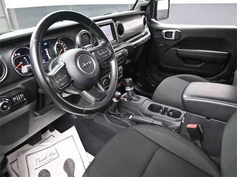 Used 2021 Jeep Wrangler Sport image 18
