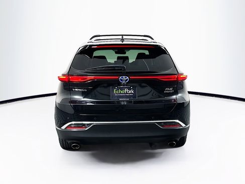 Used 2021 Toyota Venza XLE w/ Softex Package AWD/4WD image 7