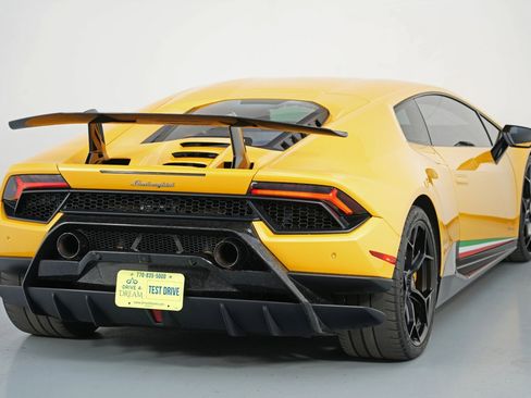 Used 2018 Lamborghini Huracan Performante image 49