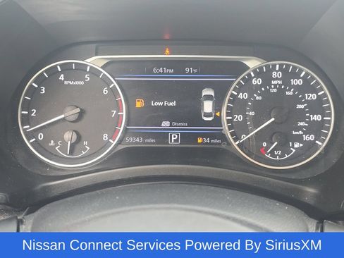 Used 2021 Nissan Sentra SR w/ SR Premium Package FWD image 3