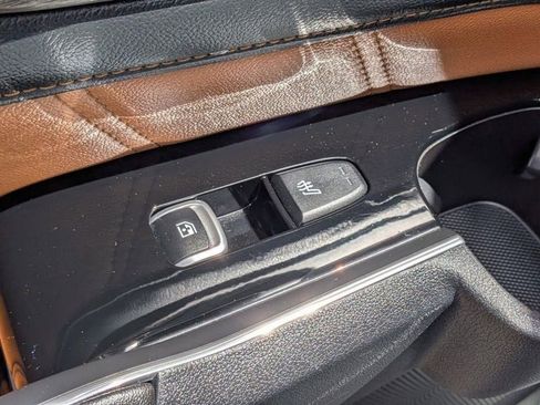 Certified 2023 Kia Sorento SX Prestige AWD/4WD image 29