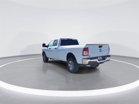 Used 2024 RAM 2500 Tradesman w/ Chrome Appearance Group image 6