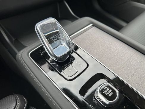 New 2026 Volvo XC90 B6 Ultra w/ Protection Package Premier image 15