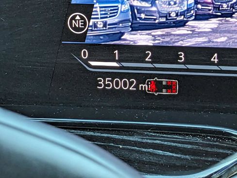 Used 2023 Cadillac Escalade V image 23