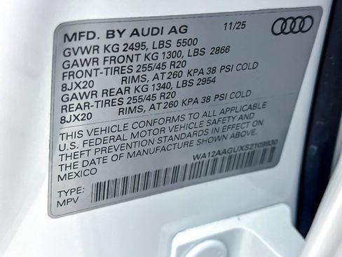 Used 2025 Audi Q5 Premium Plus w/ Premium Plus AWD/4WD image 28