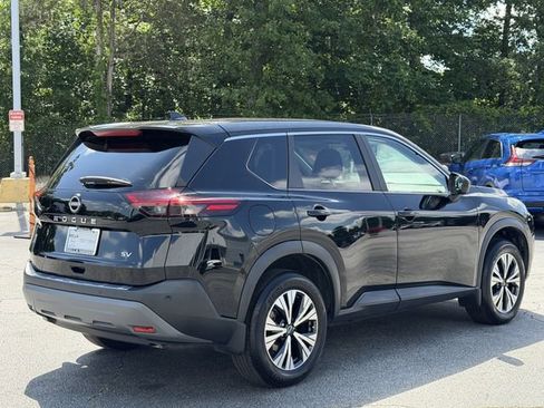 Used 2023 Nissan Rogue SV FWD image 6