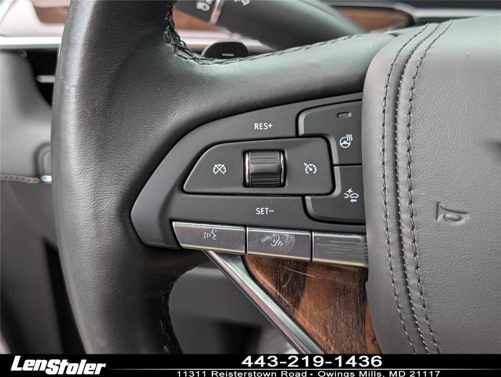 Used 2022 Cadillac Escalade Sport Platinum AWD/4WD image 29