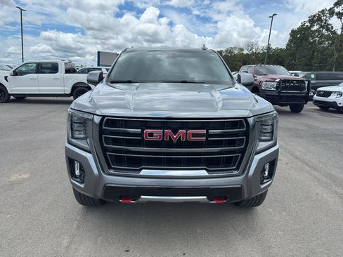 Used 2022 GMC Yukon AT4 w/ AT4 Premium Package AWD/4WD image 2
