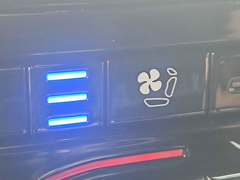 Certified 2023 Jeep Grand Cherokee Summit w/ Adv Protech Group IV image 24