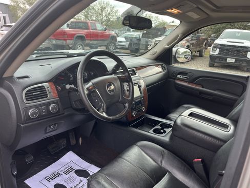 Used 2008 Chevrolet Silverado 2500 LTZ w/ Suspension Package, Off-Road image 13
