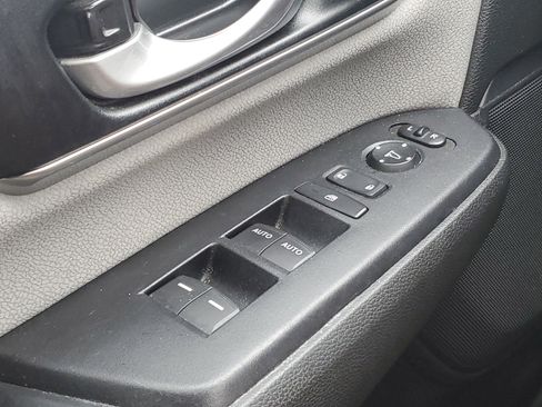 Used 2021 Honda CR-V EX image 25