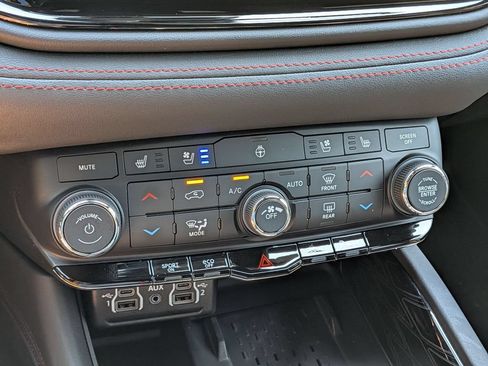 Used 2026 Dodge Durango GT AWD/4WD image 23