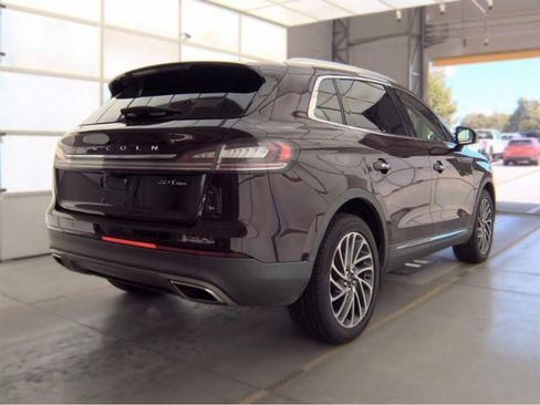 Used 2020 Lincoln Nautilus Reserve AWD/4WD image 5