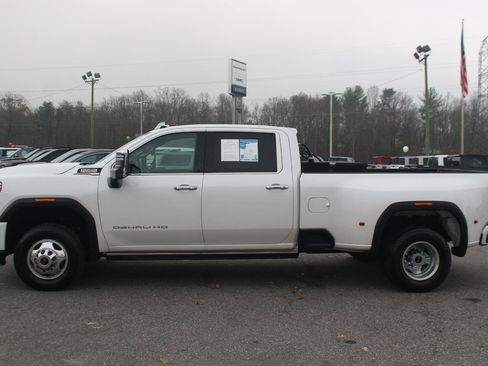 Used 2023 GMC Sierra 3500 Denali w/ Denali Ultimate Package image 4