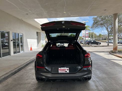 Used 2024 BMW X6 M60i image 40