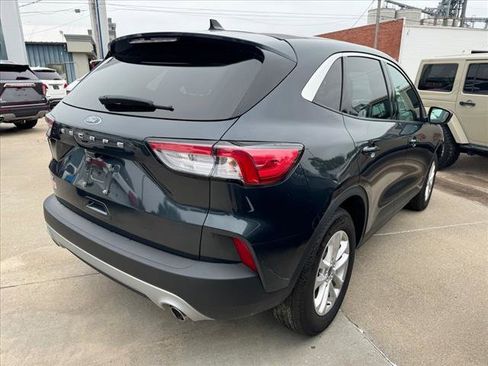 Used 2022 Ford Escape SE image 6