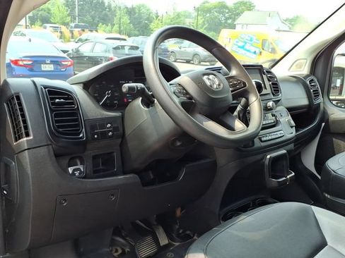 Used 2025 RAM ProMaster 2500 w/ Convenience Group FWD image 10