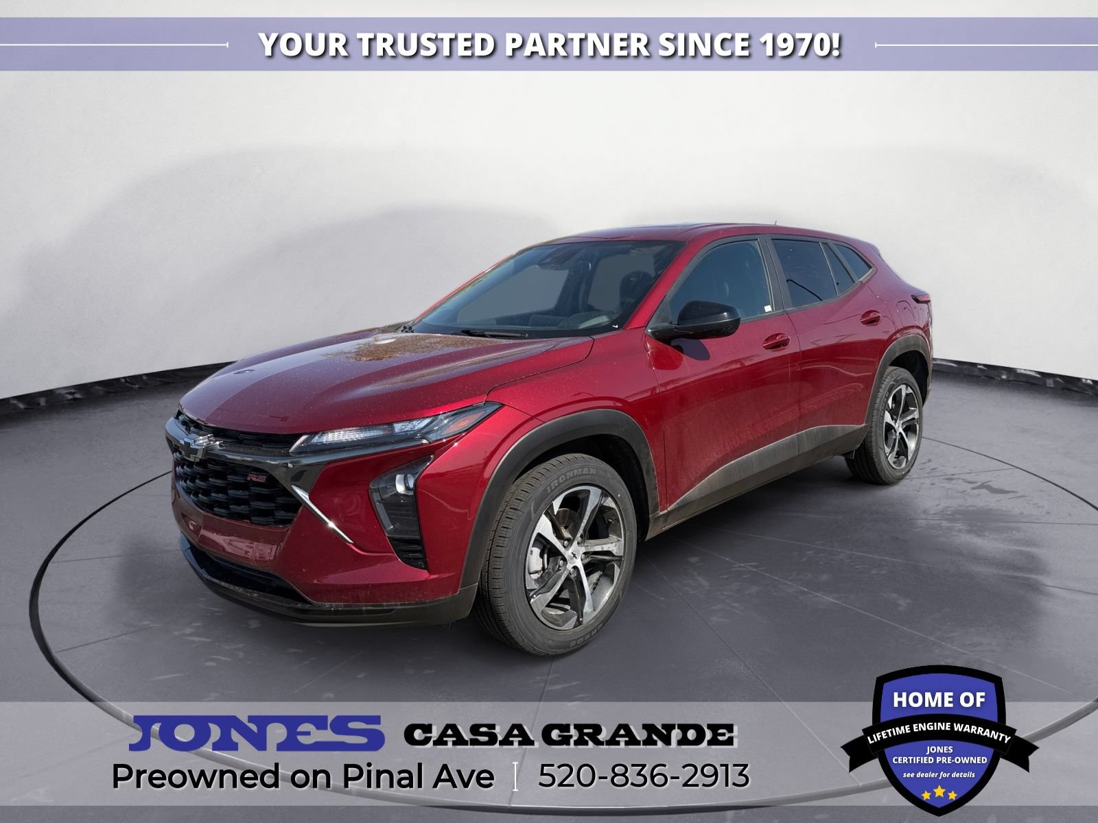 Used 2025 Chevrolet Trax RS w/ Sunroof Package FWD image 1