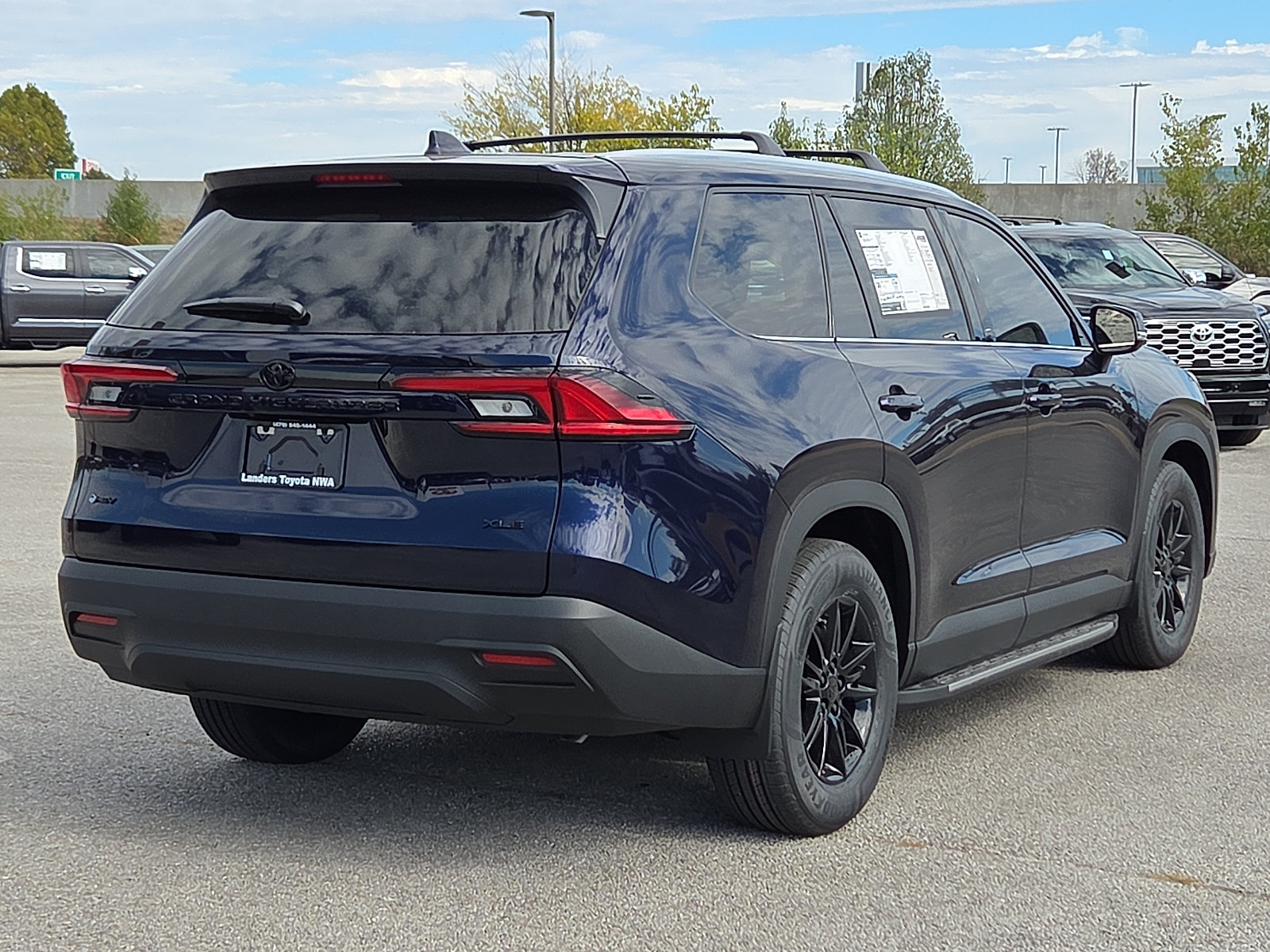New 2026 Toyota Grand Highlander XLE FWD image 4