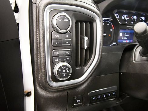 Used 2023 GMC Sierra 2500 SLT w/ SLT Preferred Package AWD/4WD image 19
