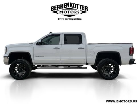 Used 2018 GMC Sierra 1500 SLT w/ SLT Premium Package AWD/4WD image 5