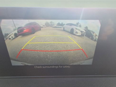 Used 2023 MAZDA MAZDA3 s image 32