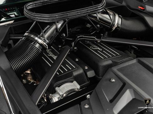 Used 2024 Lamborghini Huracan Sterrato image 26