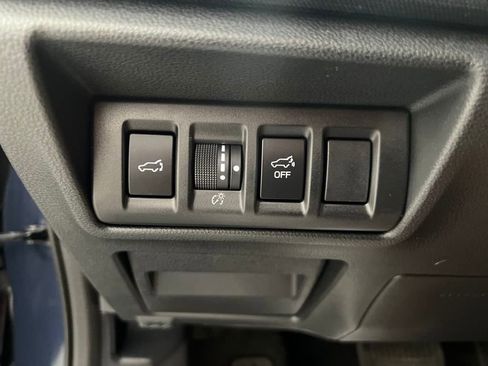 Used 2023 Subaru Outback Premium image 45